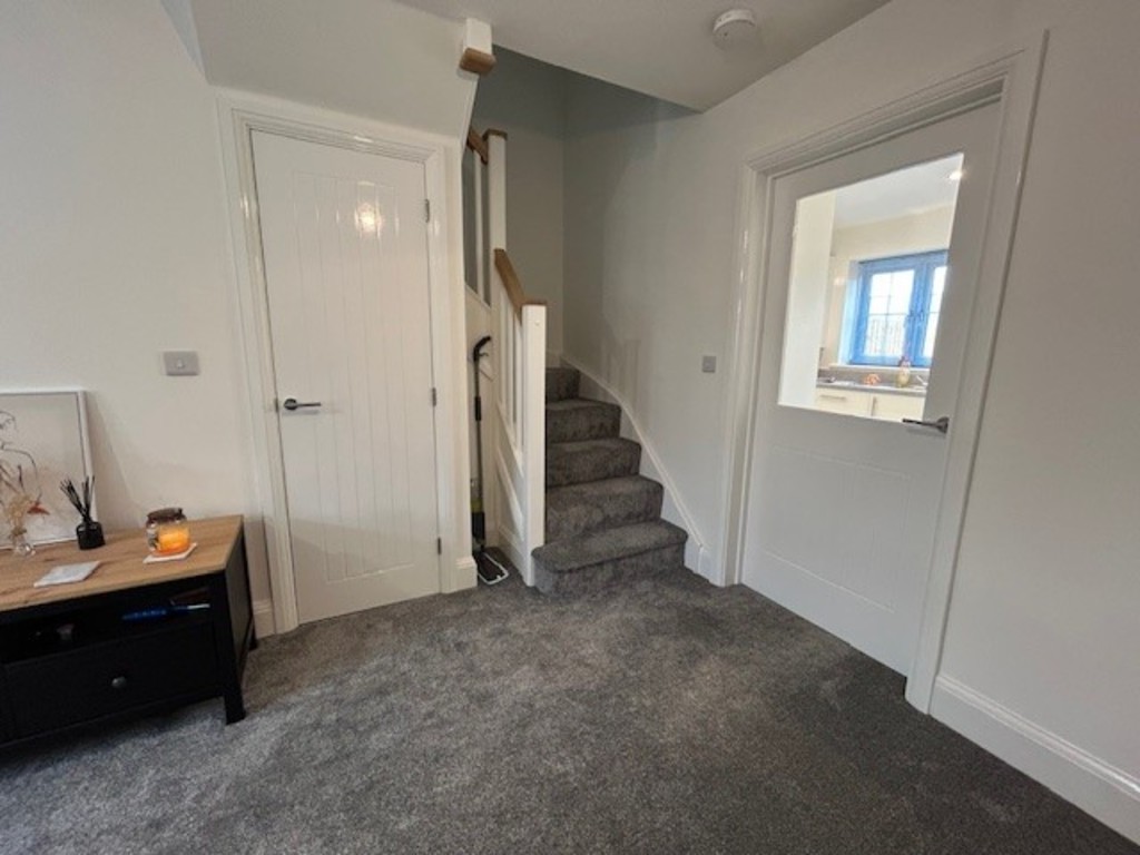 2 bed semi-detached house to rent in Medland Way, Exeter  - Property Image 8