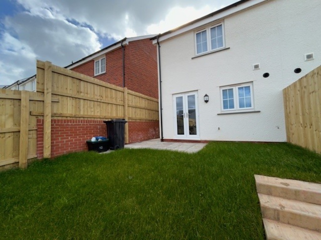 2 bed semi-detached house to rent in Medland Way, Exeter  - Property Image 15