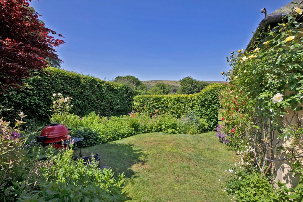 2 bed cottage to rent, Okehampton  - Property Image 3