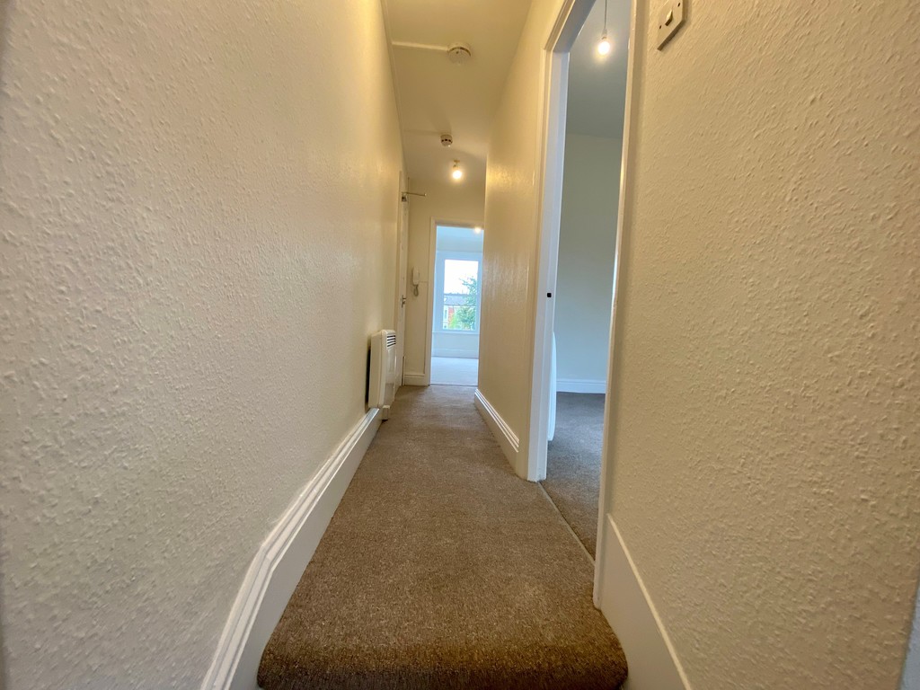 2 bed apartment for sale in Queens Crescent, Exeter  - Property Image 6