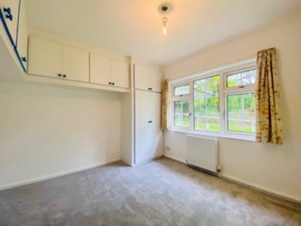 4 bed detached bungalow to rent, CREDITON  - Property Image 16