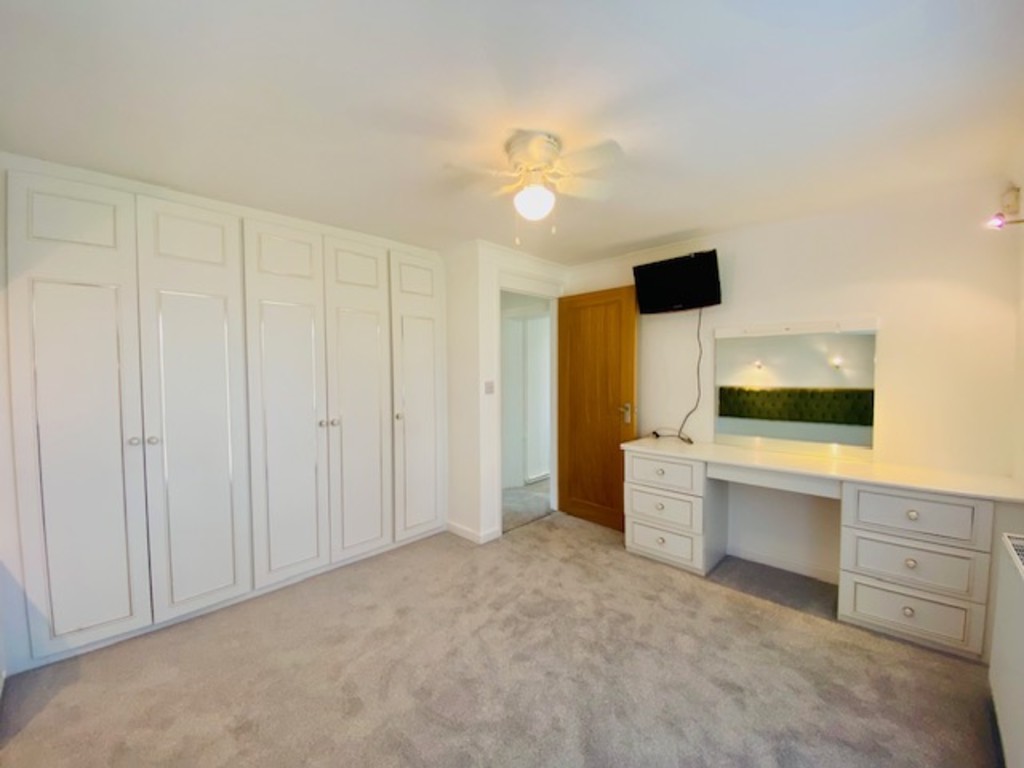 4 bed detached bungalow to rent in Moorlake, CREDITON 12