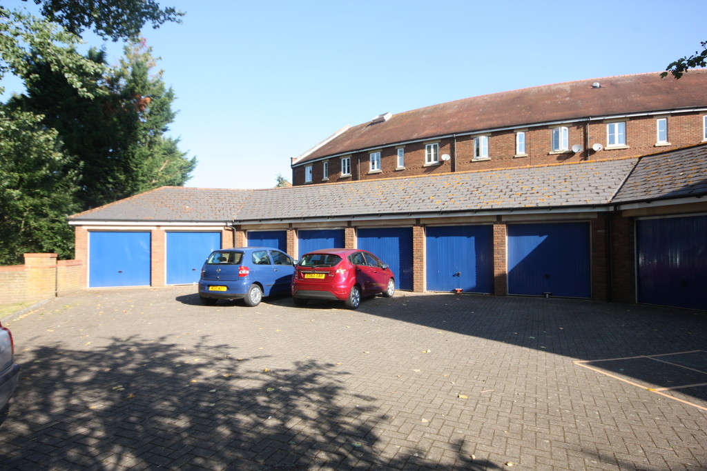 2 bed apartment for sale in Gras Lawn, Exeter  - Property Image 19