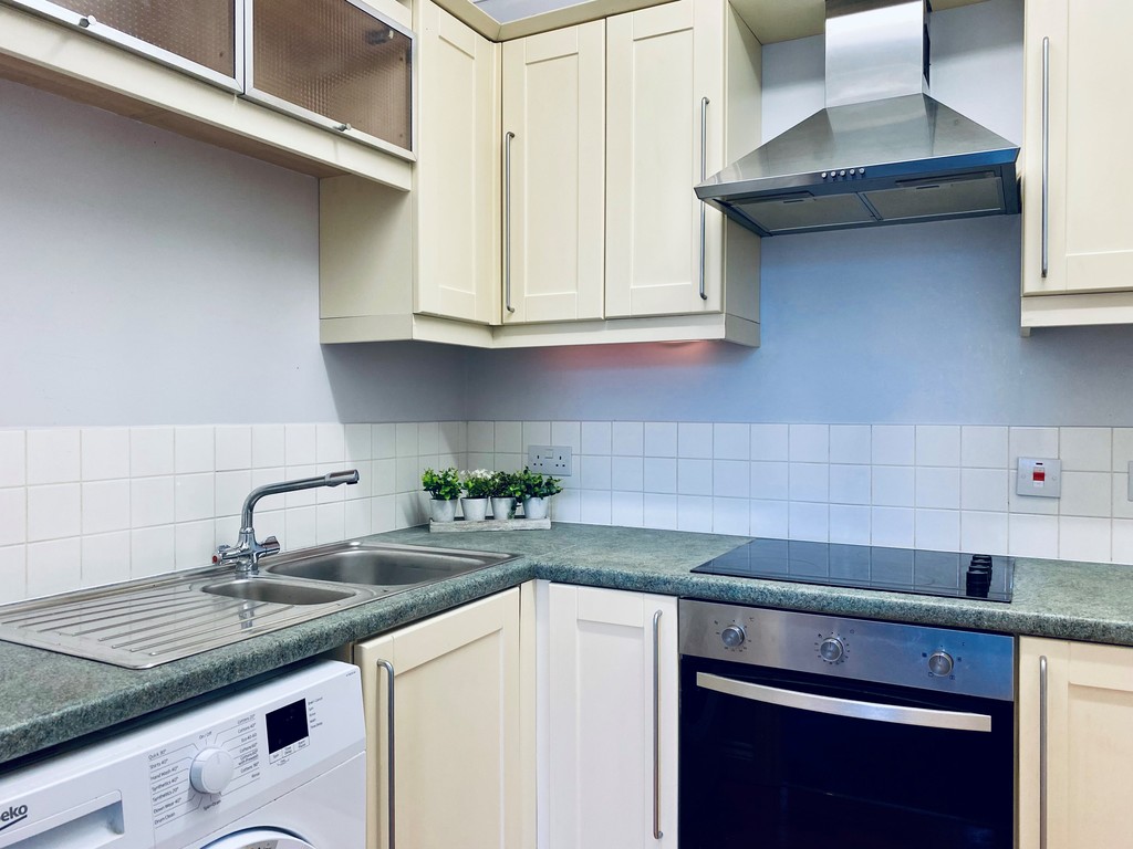 1 bed apartment for sale in Northernhay Street, Exeter  - Property Image 6