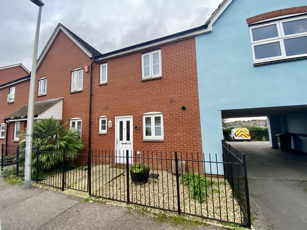 2 bed terraced house to rent in Chaucer Grove, Exeter  - Property Image 2