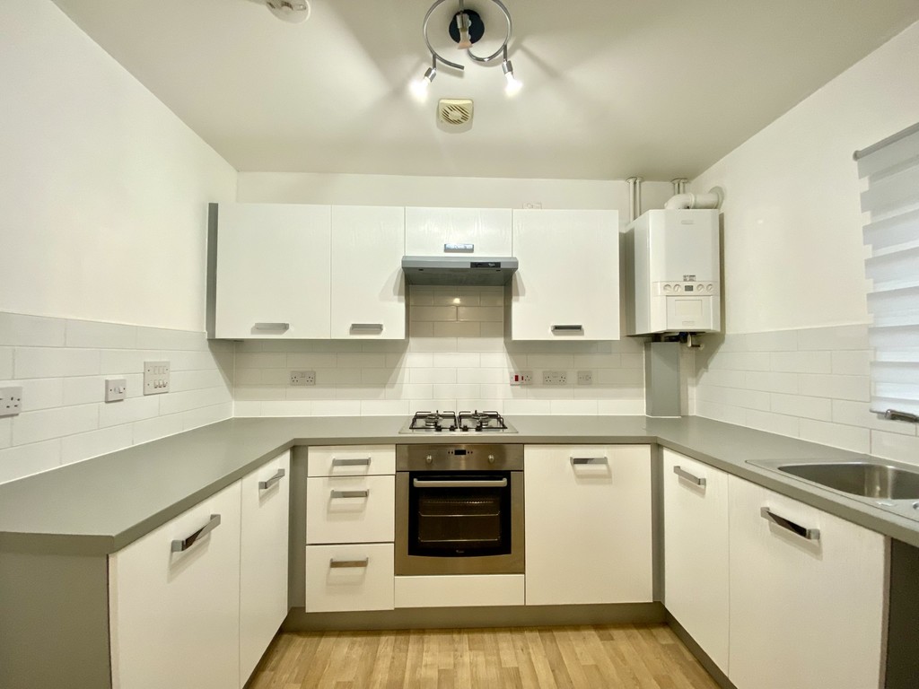 2 bed terraced house to rent in Chaucer Grove, Exeter  - Property Image 6