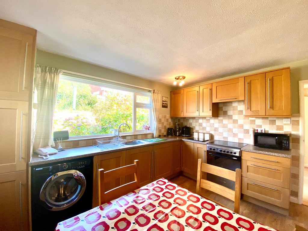 3 bed detached bungalow for sale in Okefield Road  - Property Image 5