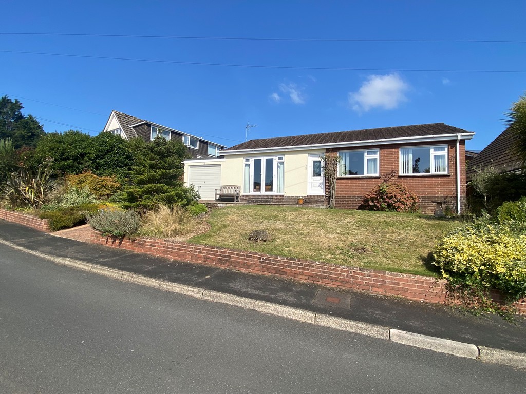 3 bed detached bungalow for sale in Okefield Road 17