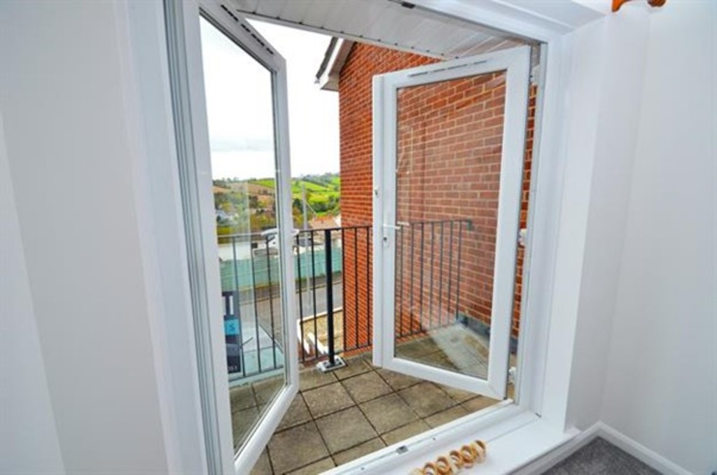 3 bed terraced house to rent in Upper Longlands, Dawlish  - Property Image 5