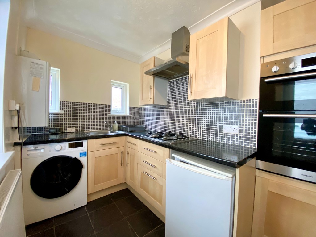 2 bed terraced house to rent in South View Terrace, Exeter  - Property Image 5