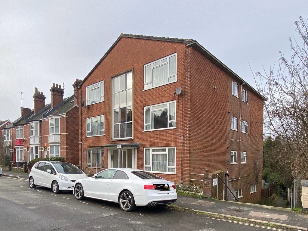 2 bed apartment for sale in Well Street, Exeter  - Property Image 1