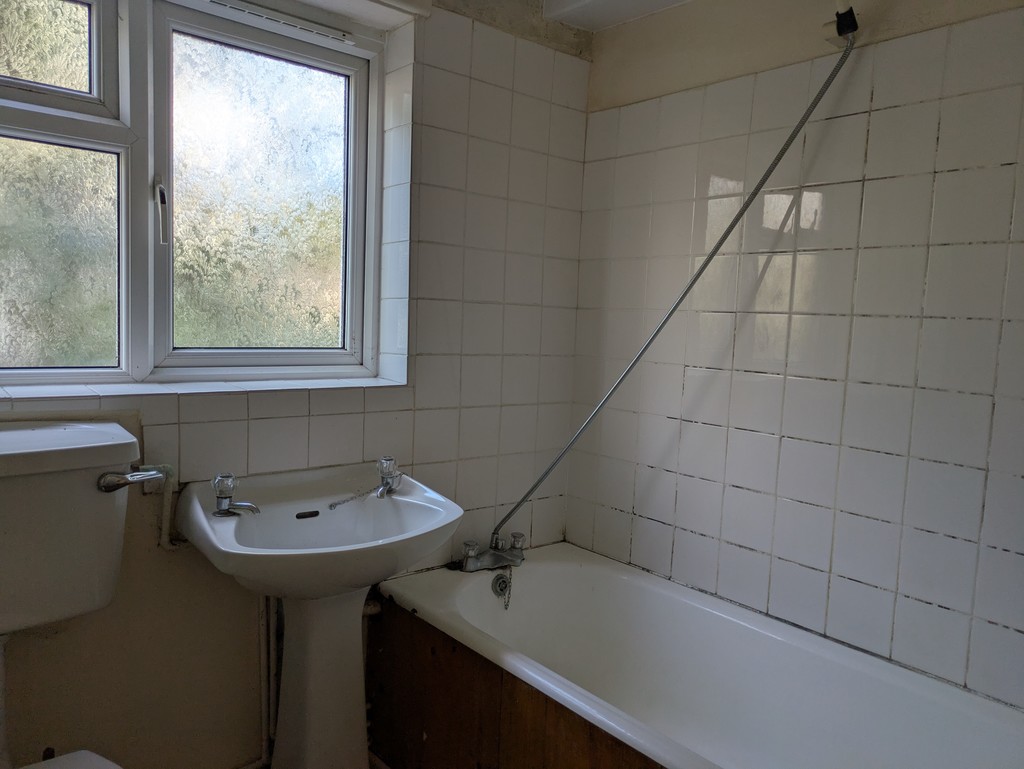 2 bed apartment for sale in Well Street, Exeter 3