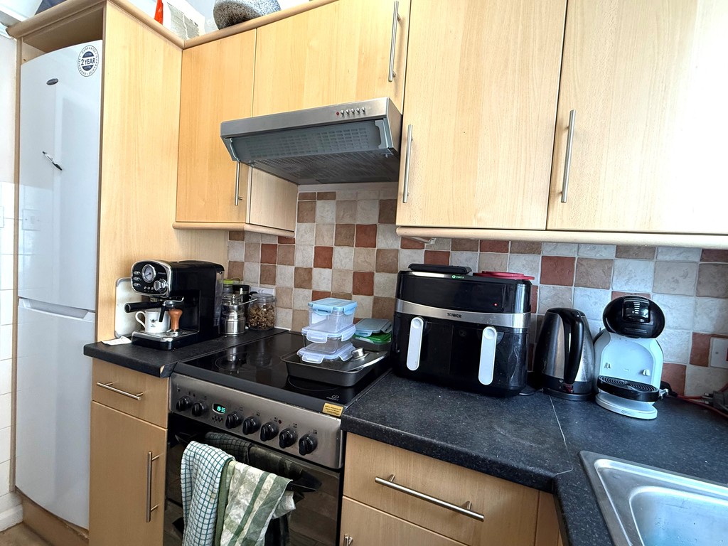 1 bed apartment for sale in Oxford Road, Exeter  - Property Image 3