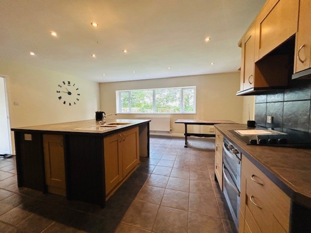 4 bed detached bungalow to rent in Gulliford Bungalows, Mamhead, EX6  - Property Image 9