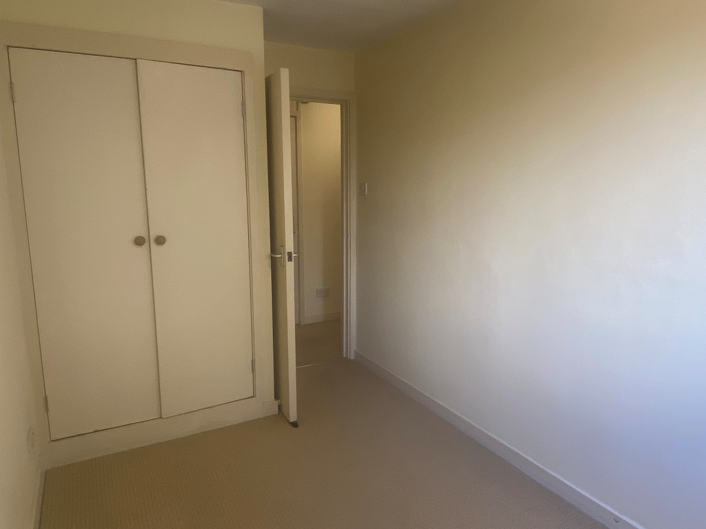 2 bed apartment for sale in Belmont House, Silver Lane 7