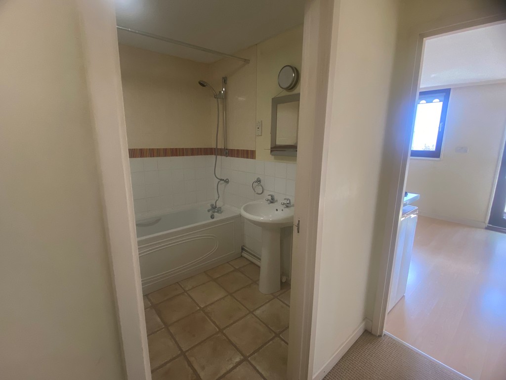 2 bed apartment for sale in Belmont House, Silver Lane 10