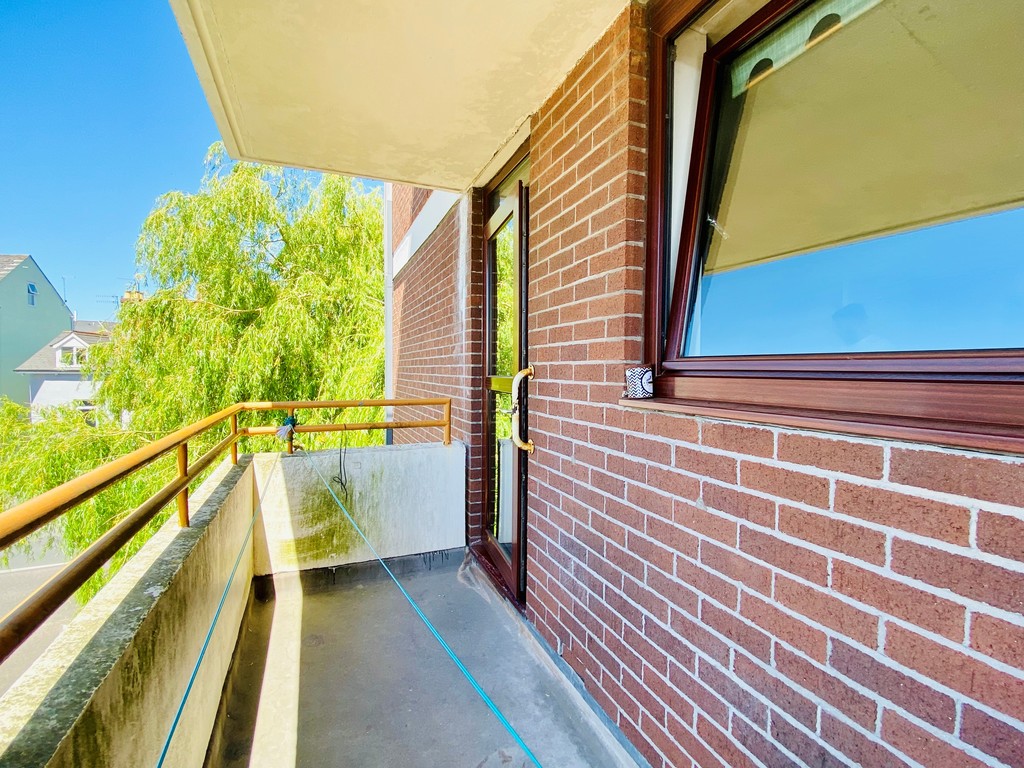 2 bed apartment for sale in Belmont House, Silver Lane 12