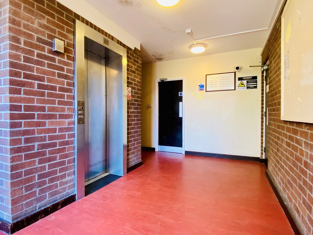 2 bed apartment for sale in Belmont House, Silver Lane 14