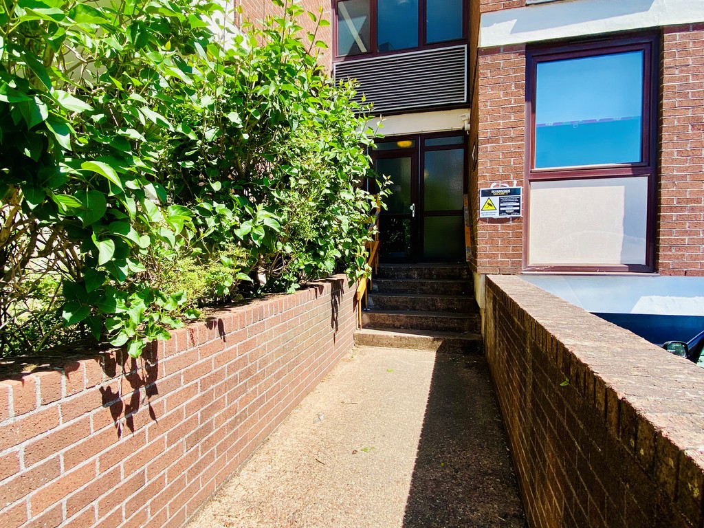 2 bed apartment for sale in Belmont House, Silver Lane 16