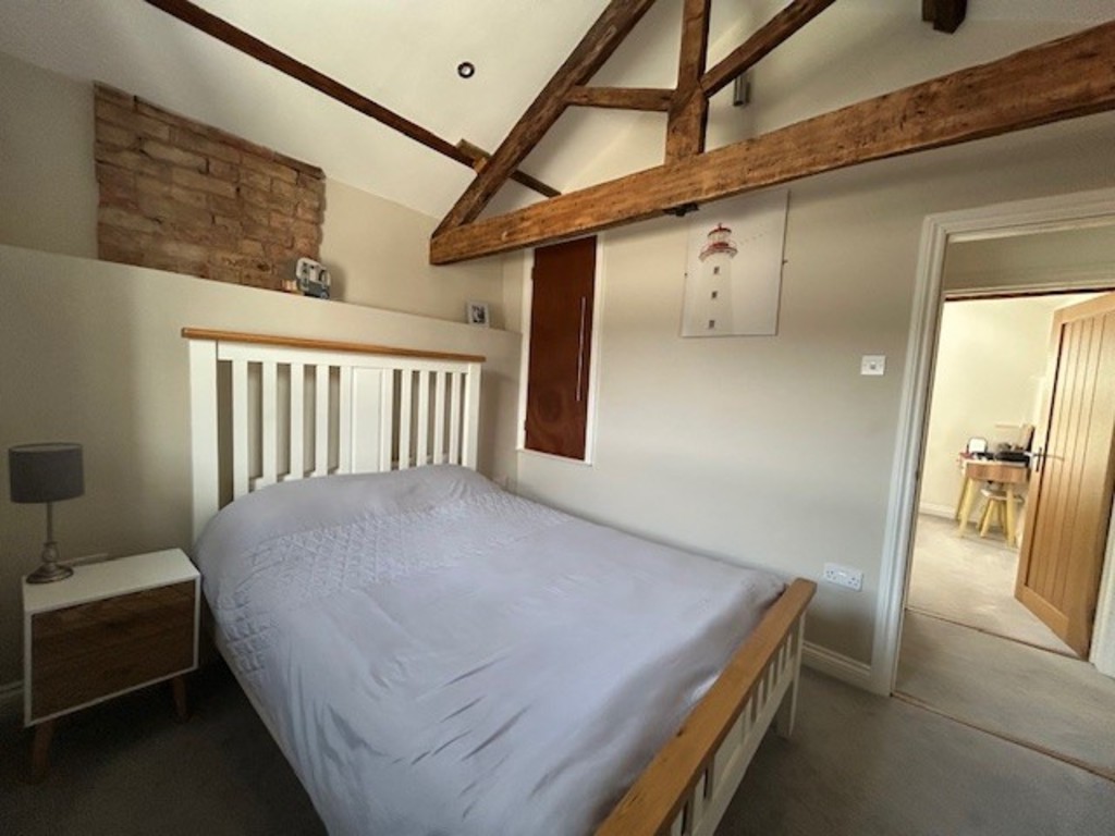 3 bed end of terrace house to rent in Daimonds Lane, Teignmouth 1