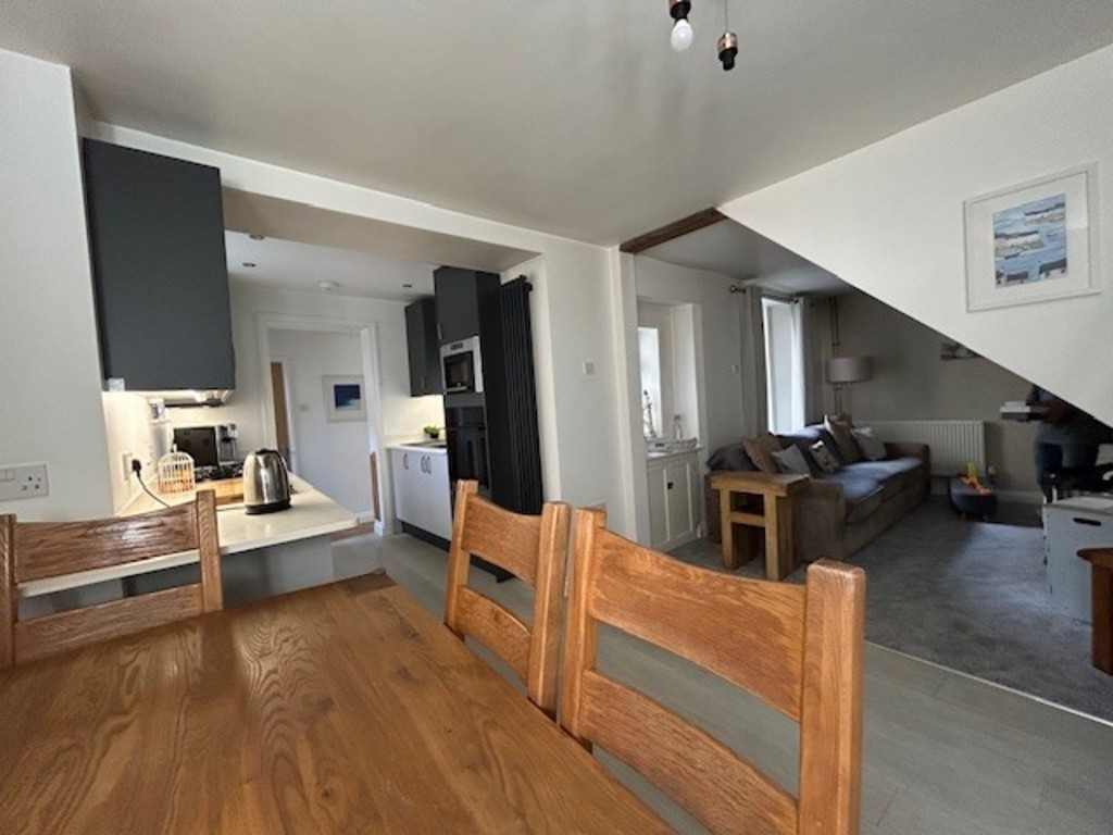 3 bed end of terrace house to rent in Daimonds Lane, Teignmouth 6