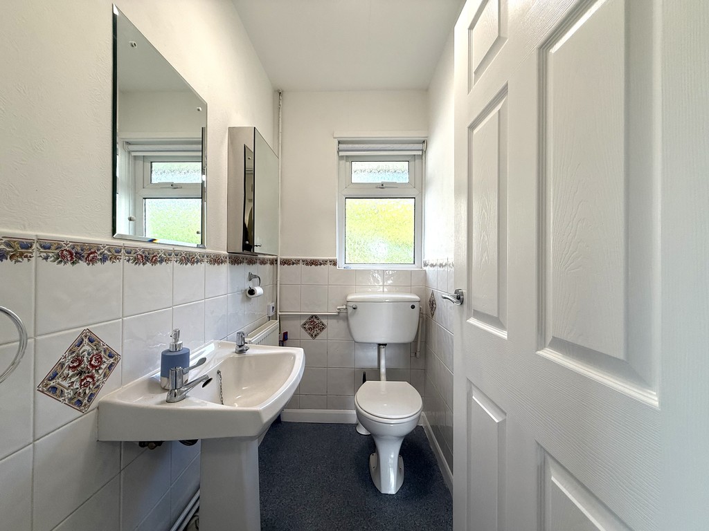 3 bed detached bungalow to rent, Crediton  - Property Image 12