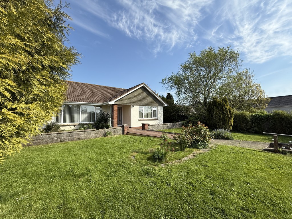 3 bed detached bungalow to rent, Crediton  - Property Image 18