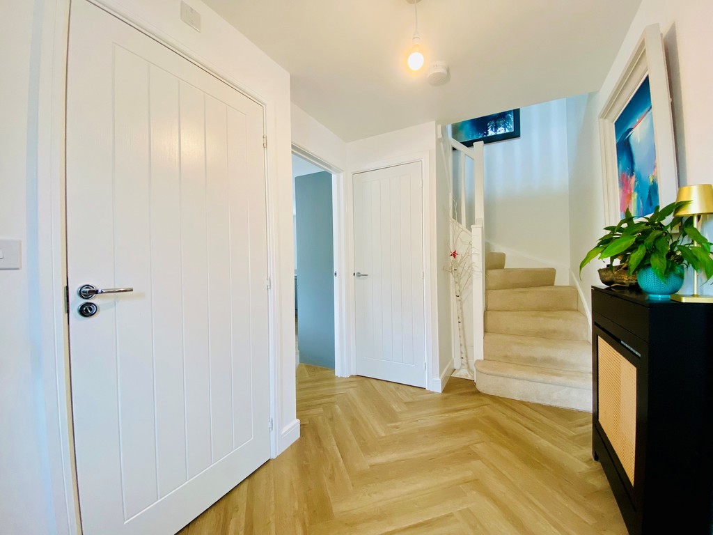 4 bed detached house for sale in Calves Close, Exeter  - Property Image 2