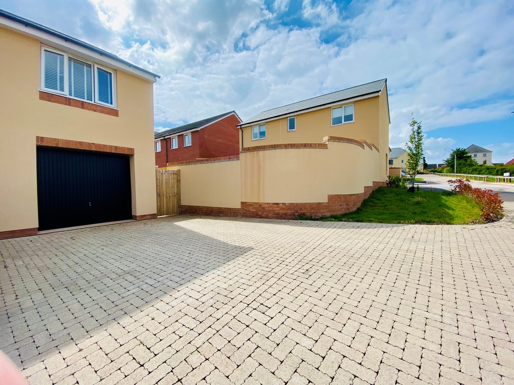 4 bed detached house for sale in Calves Close, Exeter  - Property Image 23