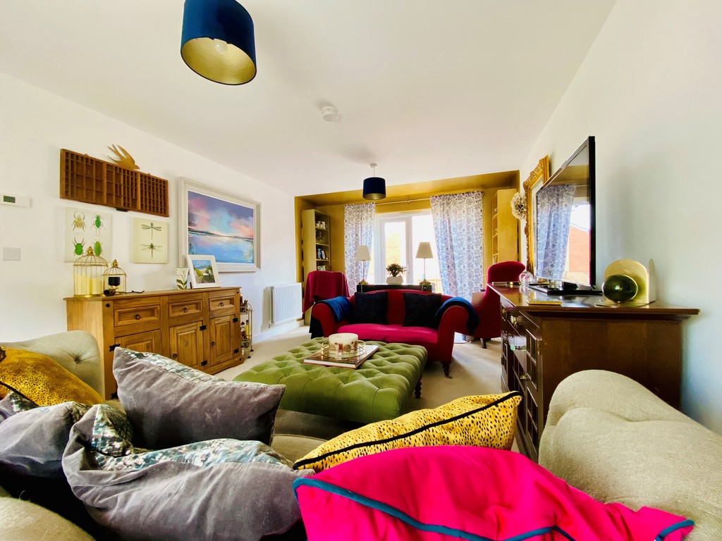 4 bed detached house for sale in Calves Close, Exeter  - Property Image 10