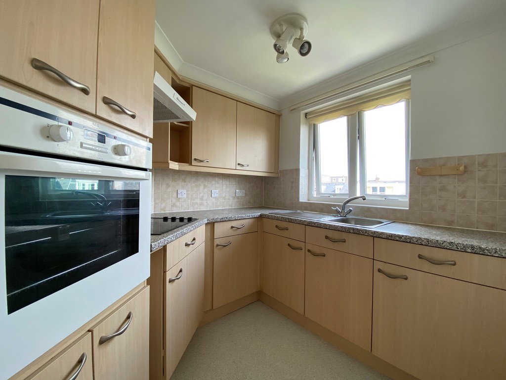 1 bed apartment for sale in Butts Road, Exeter  - Property Image 6