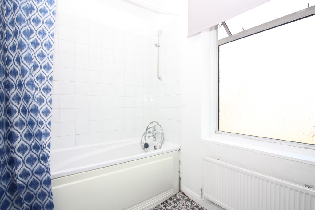 2 bed apartment for sale in St. Johns Road, Exeter  - Property Image 12