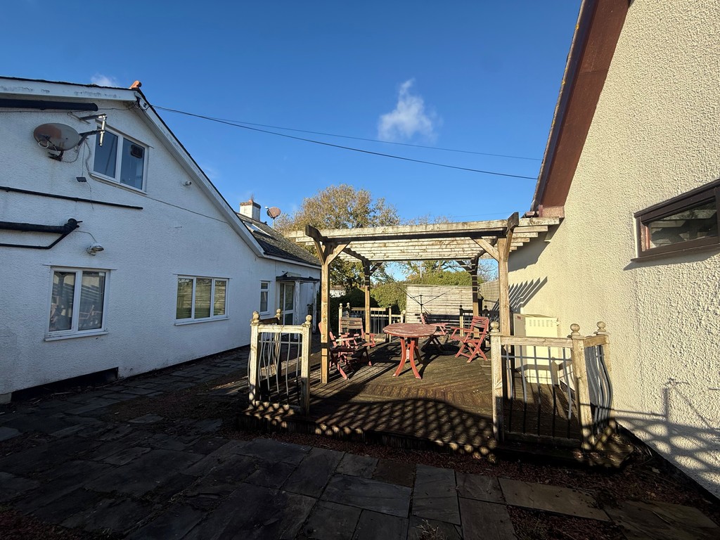 3 bed maisonette to rent in Cheriton Bishop, EX6 1