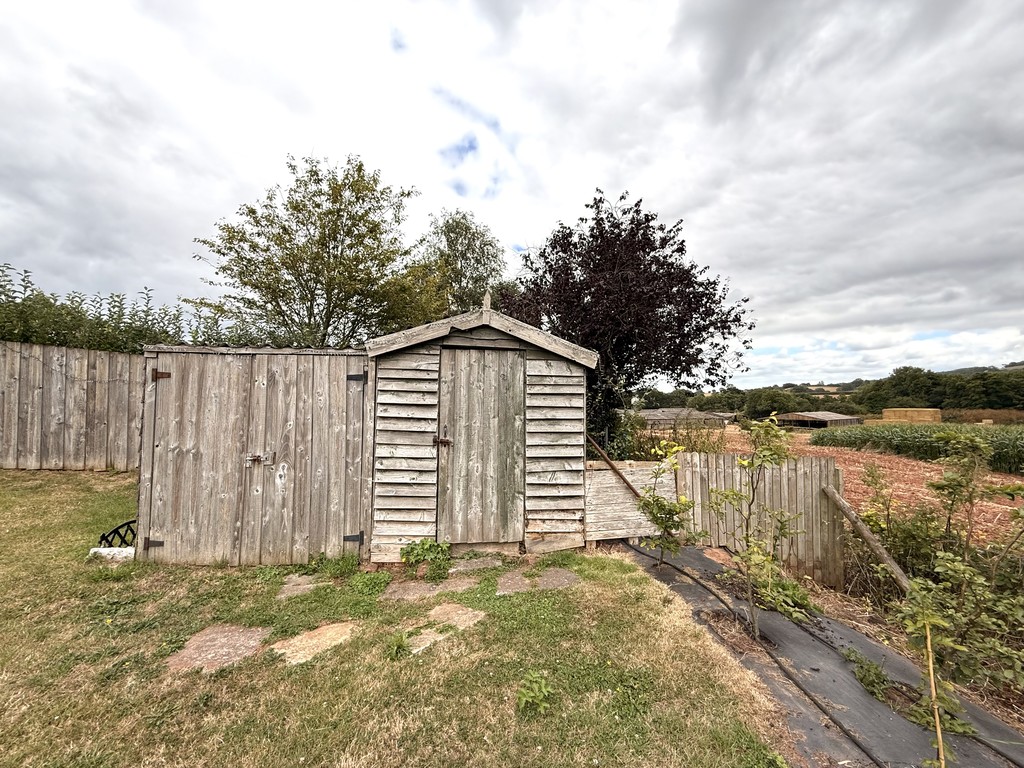 3 bed semi-detached house to rent in Court Barton Cottages, Venny Tedburn, EX17 25