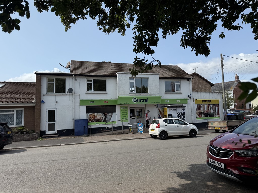 3 bed apartment to rent in - Exeter Road, Cullompton, EX15