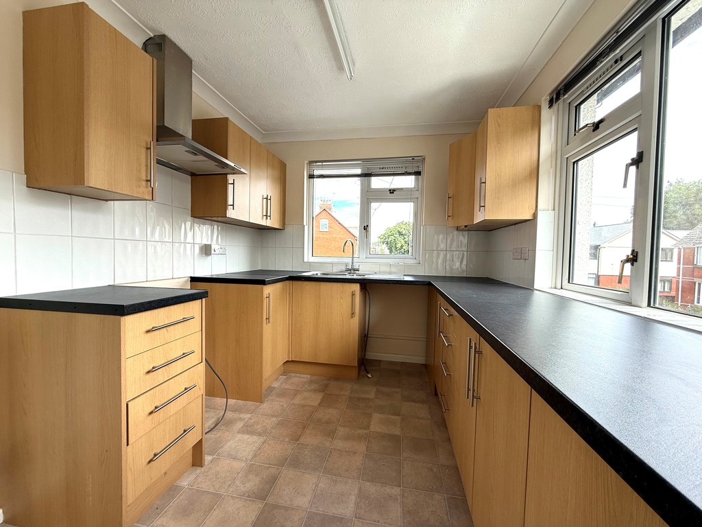 3 bed apartment to rent in - Exeter Road, Cullompton  - Property Image 1