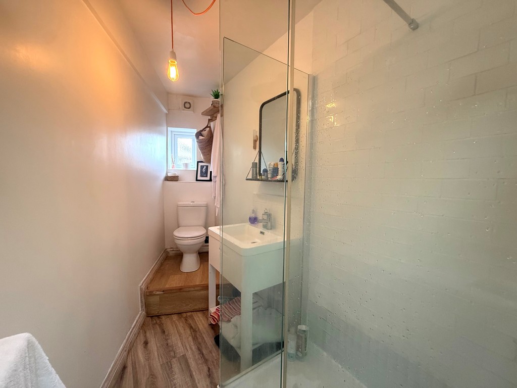 2 bed terraced house to rent in Cofton Hill, Cockwood, EX6 10