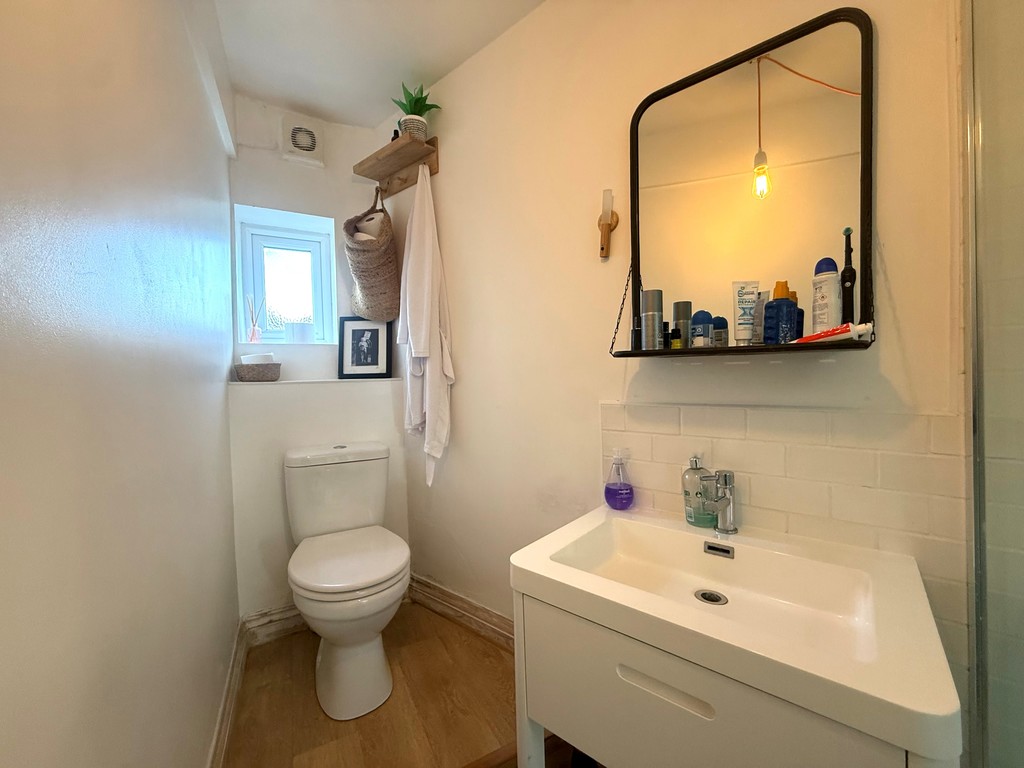 2 bed terraced house to rent in Cofton Hill, Cockwood, EX6 9