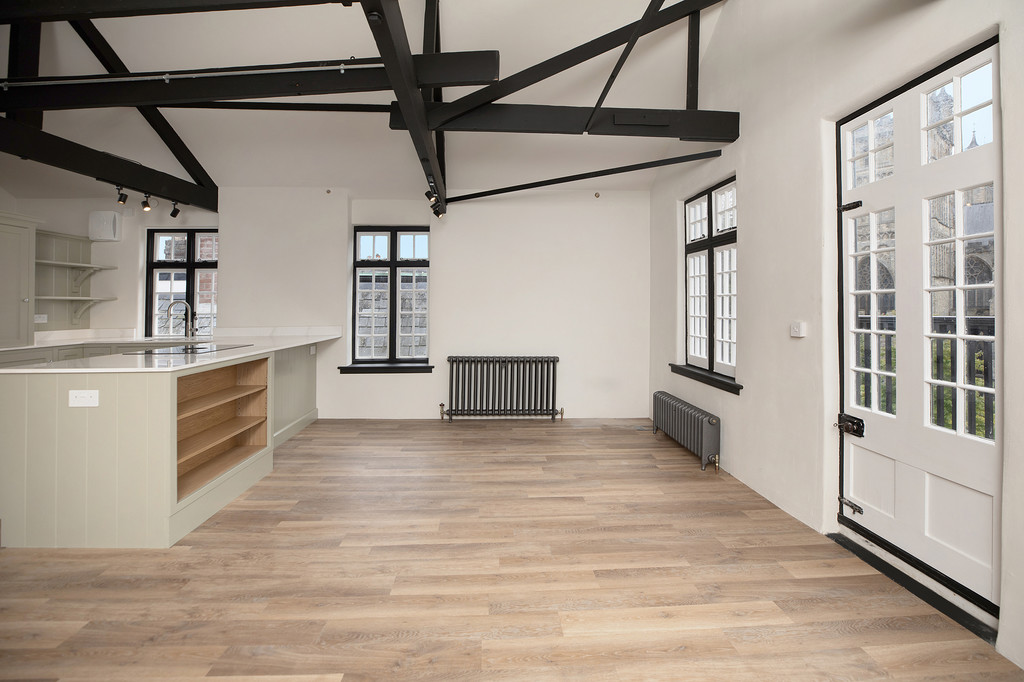 2 bed terraced house to rent in Catherine Street, Exeter, EX1 25