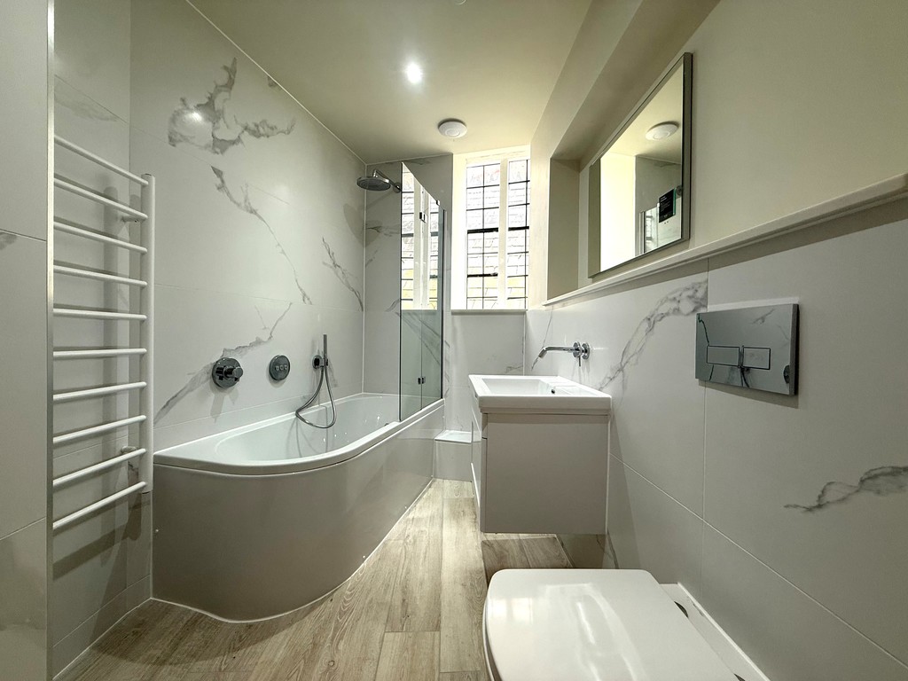 2 bed terraced house to rent in Catherine Street, Exeter, EX1  - Property Image 17