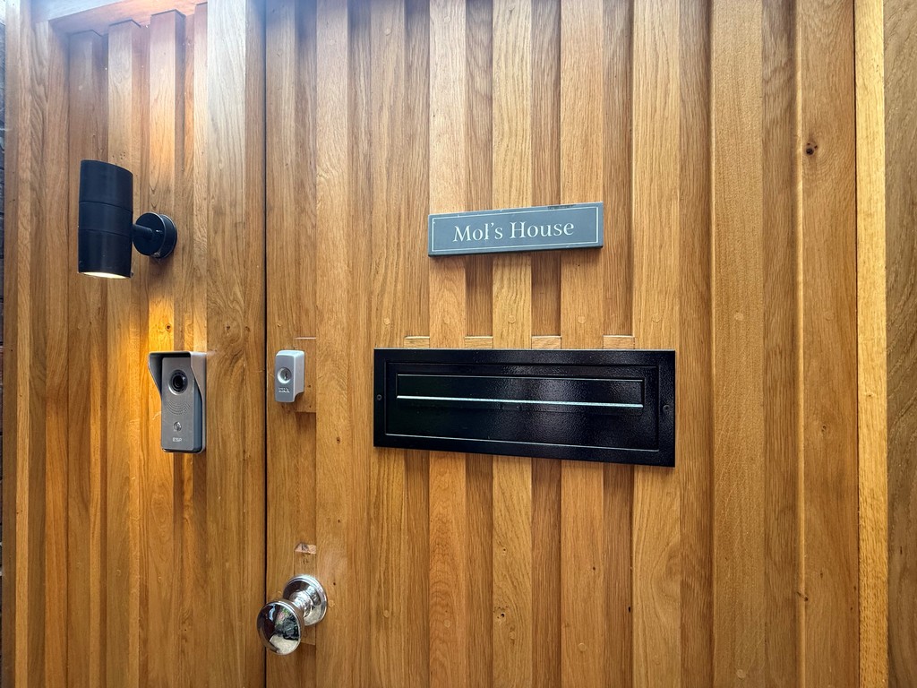 2 bed terraced house to rent in Catherine Street, Exeter, EX1 1