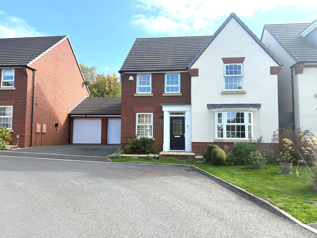 4 bed detached house for sale in Veysey Close, Exeter, EX2 - Property Image 1