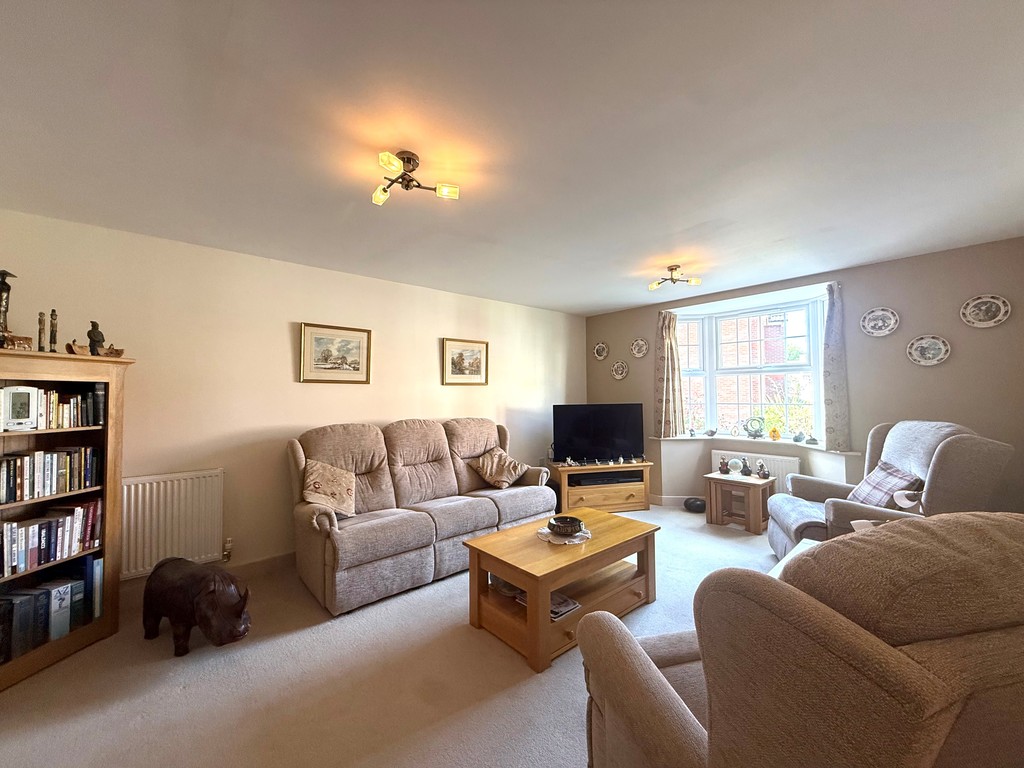 4 bed detached house for sale in Veysey Close, Exeter, EX2  - Property Image 6