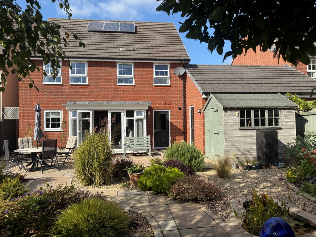 4 bed detached house for sale in Veysey Close, Exeter, EX2