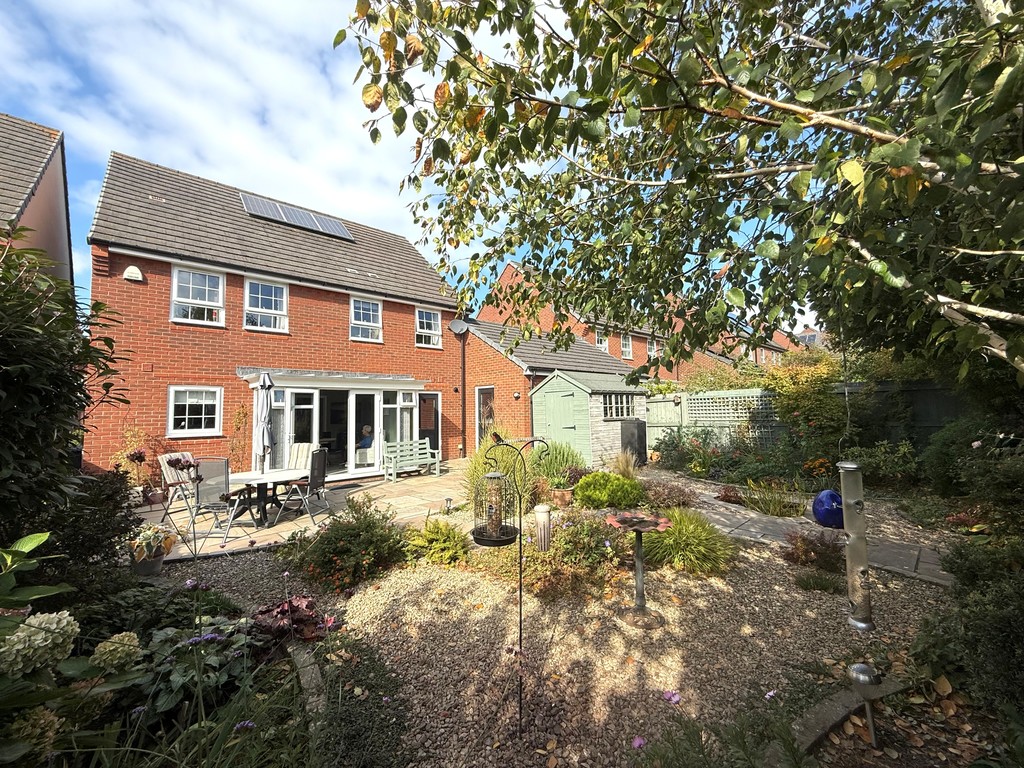 4 bed detached house for sale in Veysey Close, Exeter, EX2 2