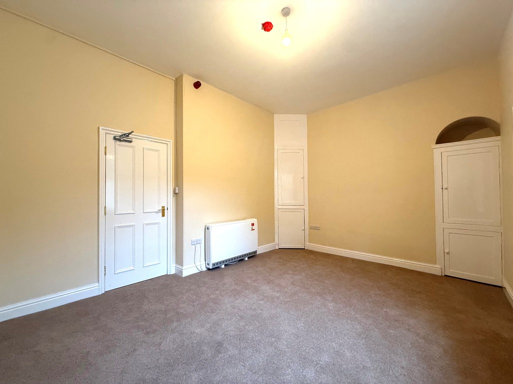 2 bed ground floor flat to rent in New North Road, Exeter  - Property Image 13
