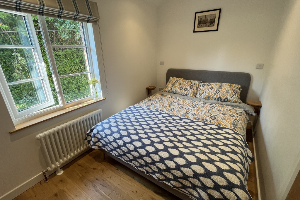 2 bed terraced house to rent in Torrington Place, Kenton, EX6 7