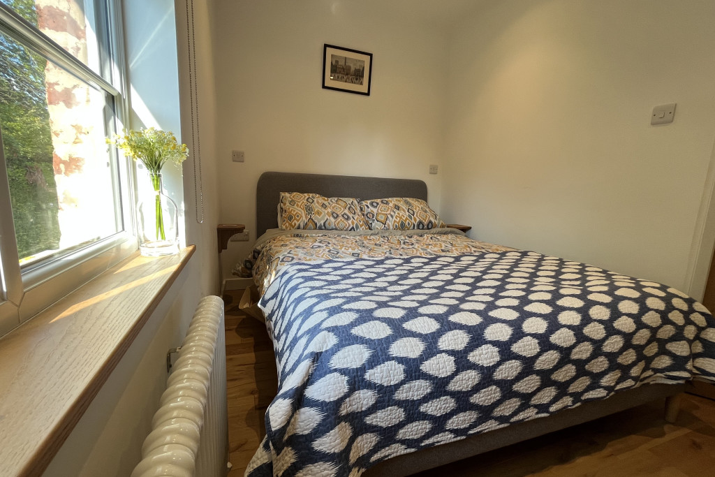 2 bed terraced house to rent in Torrington Place, Kenton, EX6 8