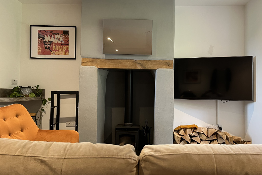 2 bed terraced house to rent in Torrington Place, Kenton, EX6  - Property Image 3