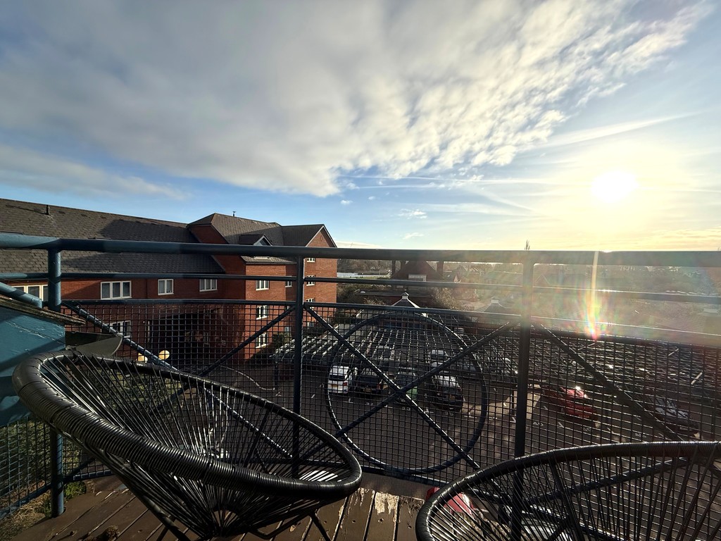 2 bed apartment to rent in Compass Quay, Exeter, EX2
